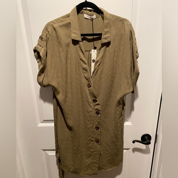 NWT‼️ - VICI Button Down Dress - Picture 2 of 4